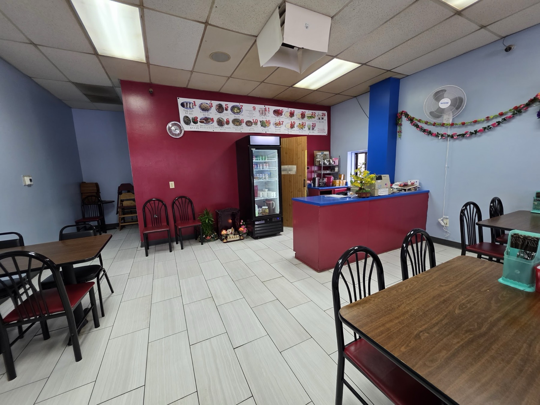 Dining room at Kim Vu Vietnamese Cuisine